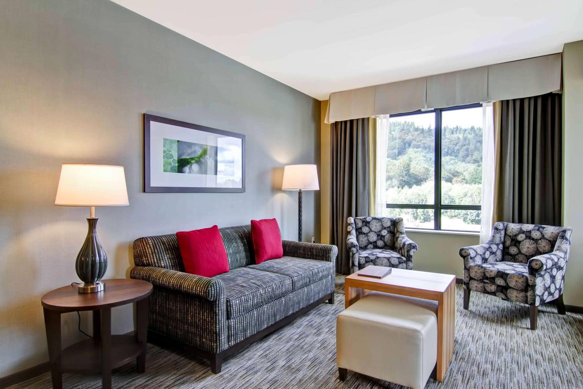โฮมวู้ด สวีท บาย ฮิลตัน อิสซาควาห์ Hotel ภายนอก รูปภาพ