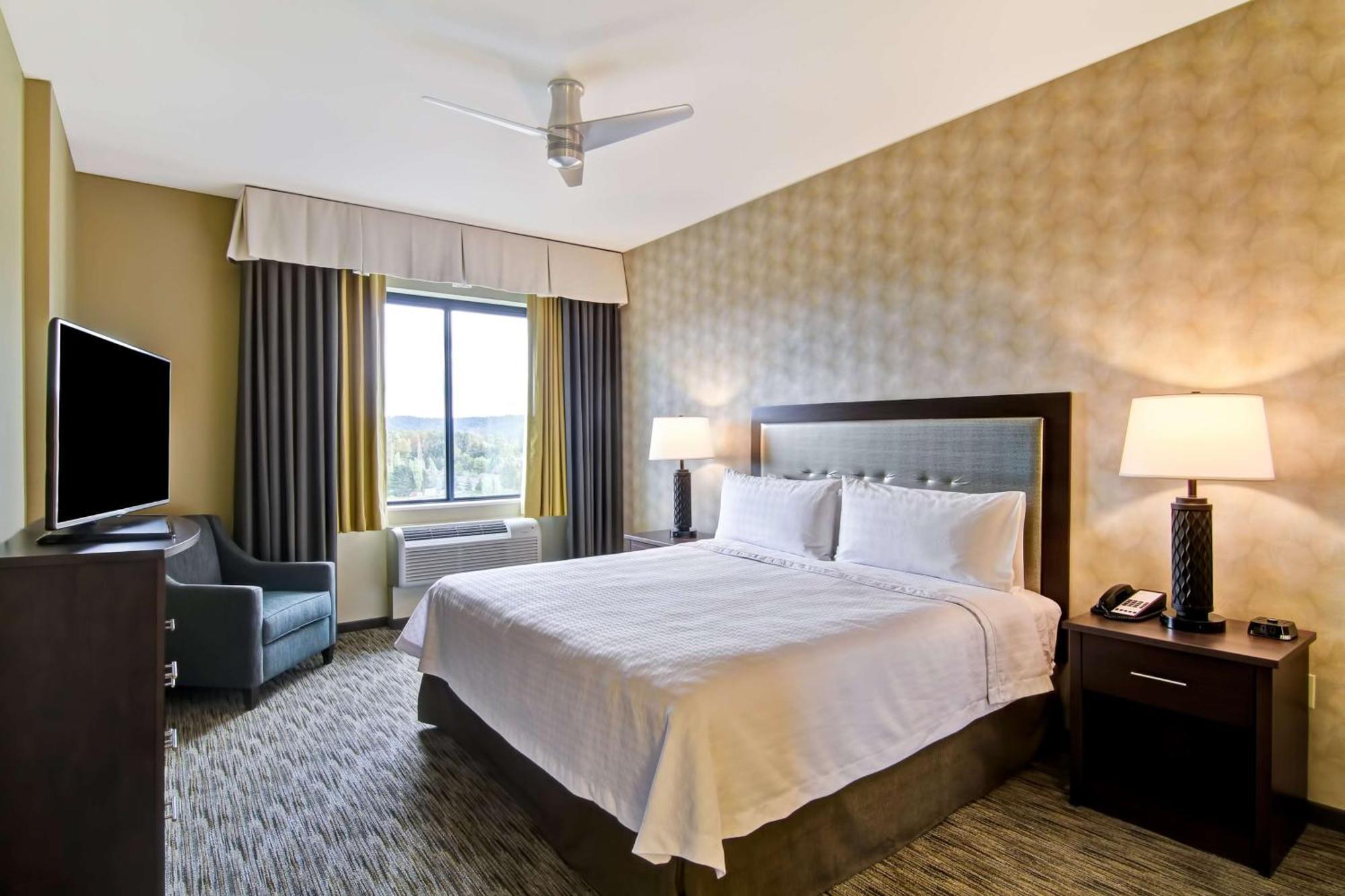 โฮมวู้ด สวีท บาย ฮิลตัน อิสซาควาห์ Hotel ภายนอก รูปภาพ