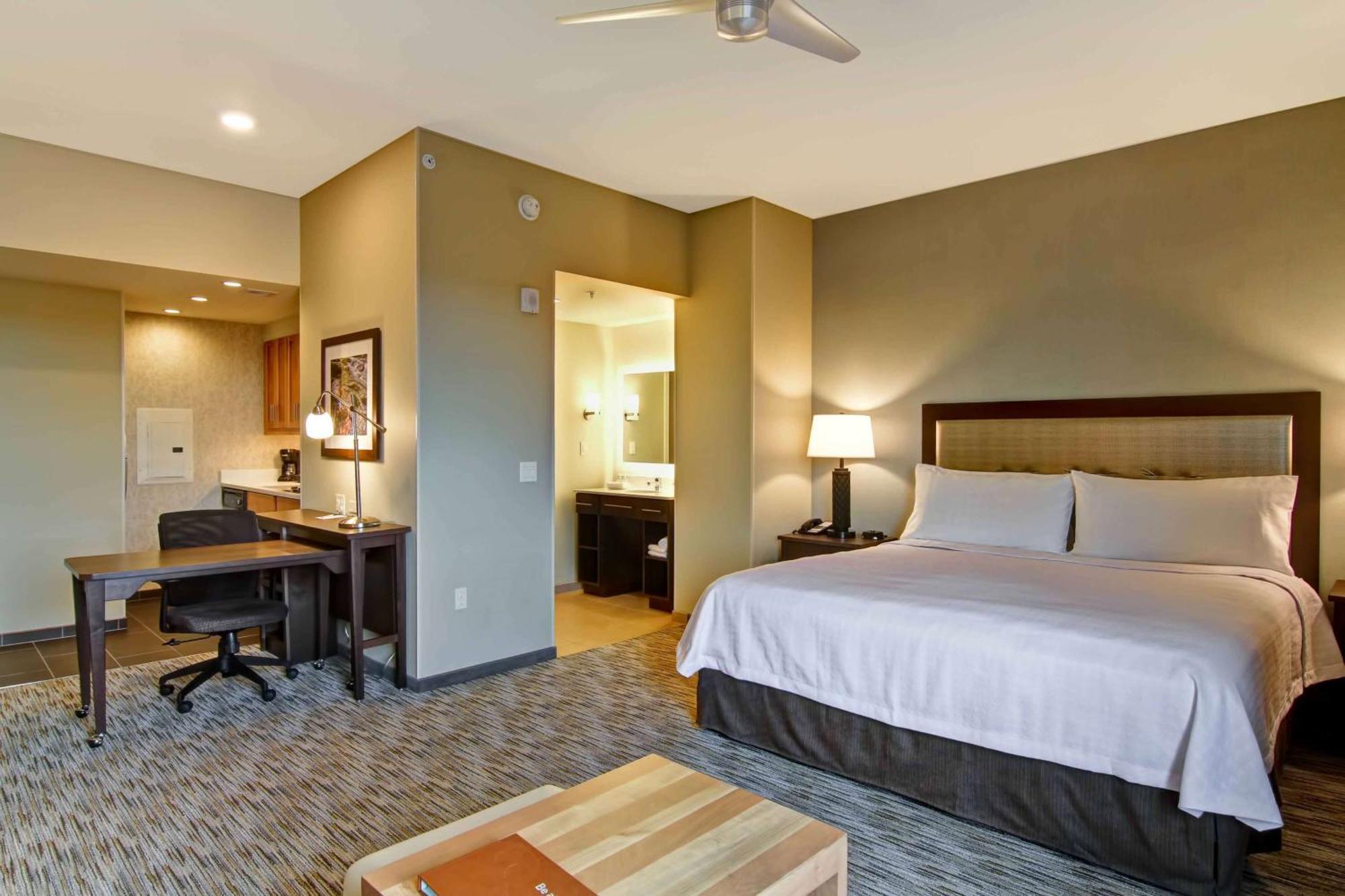 โฮมวู้ด สวีท บาย ฮิลตัน อิสซาควาห์ Hotel ภายนอก รูปภาพ